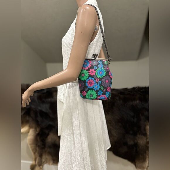 Colorful Floral Genuine Leather Diamond Shaped Push-lock Bucket Bag/Crossbody - Picture 4 of 16